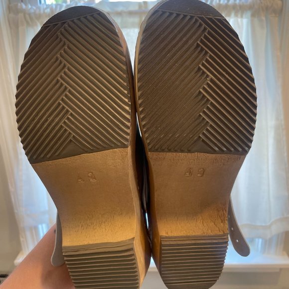 Clogs - Picture 4 of 7